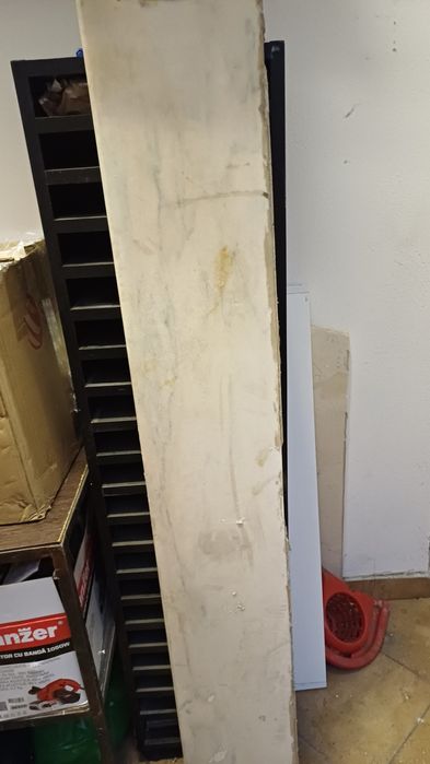 Vand glaf din marmura, folosit, dimensiune 150 x 22 cm