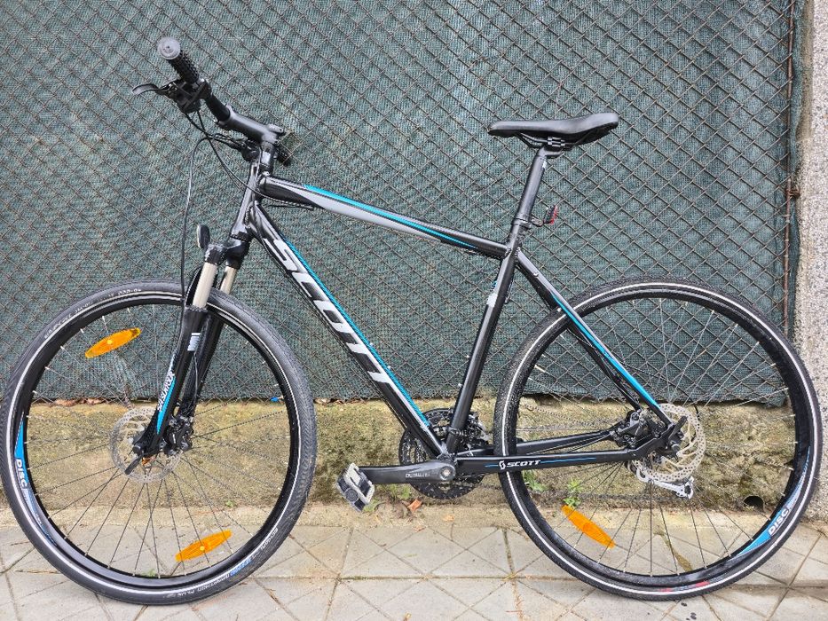 Алуминиев Scott 28 цола XL рамка Хидравлични дискови 3х9 Alivio скорости
