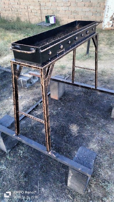 Мангал для шашлыка.