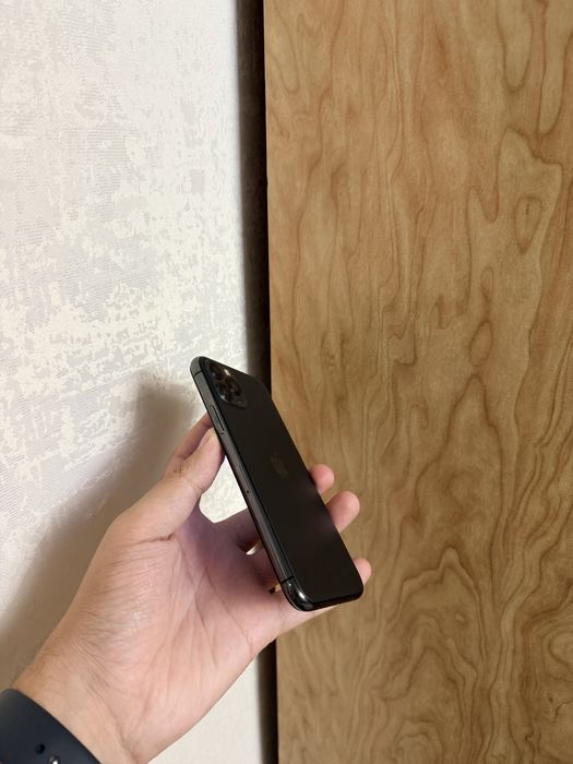 iPhone 11 Pro 64Gb - В отличном состоянии