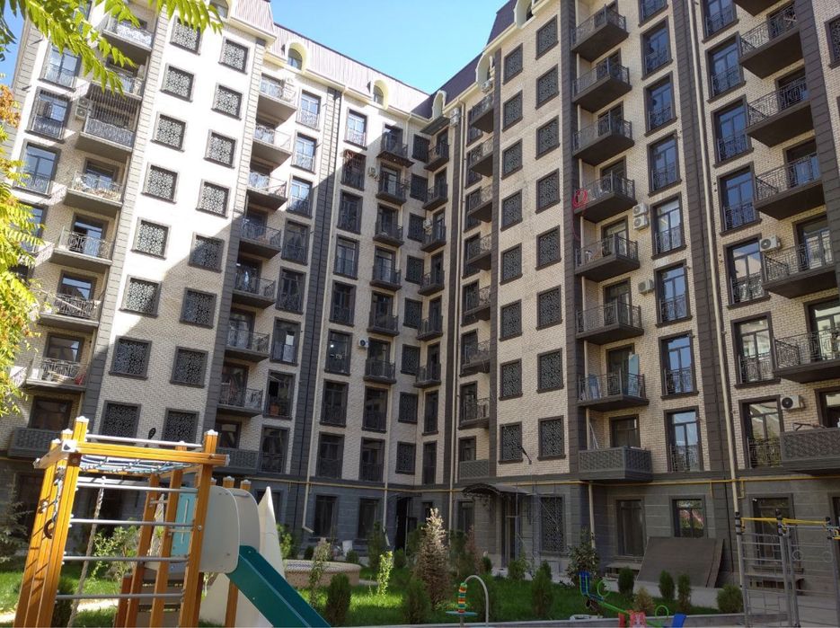 Новостройка «Dream House» ул. Кичик Бешагач 3/7/10-84 кв.м.