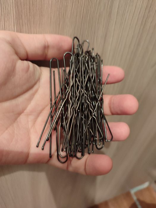 Продам декоративные белые шпильки