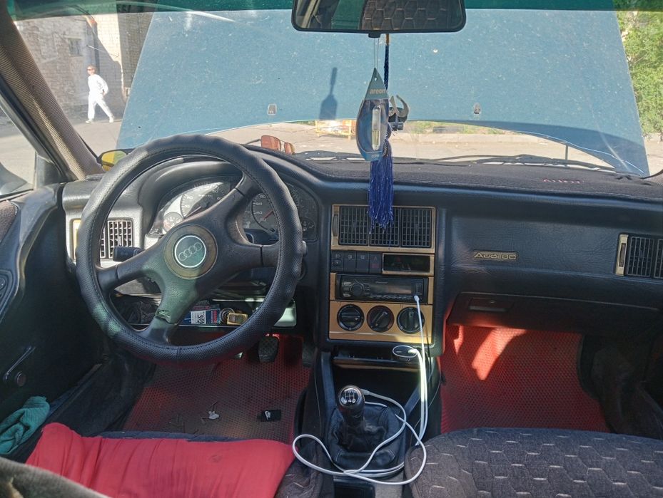 Продам Ауди 80 в4