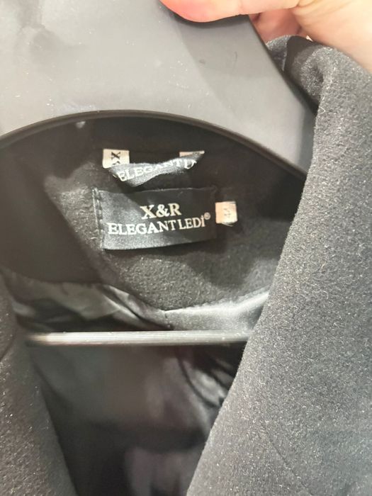 Продам черное пальто в отличном состоянии