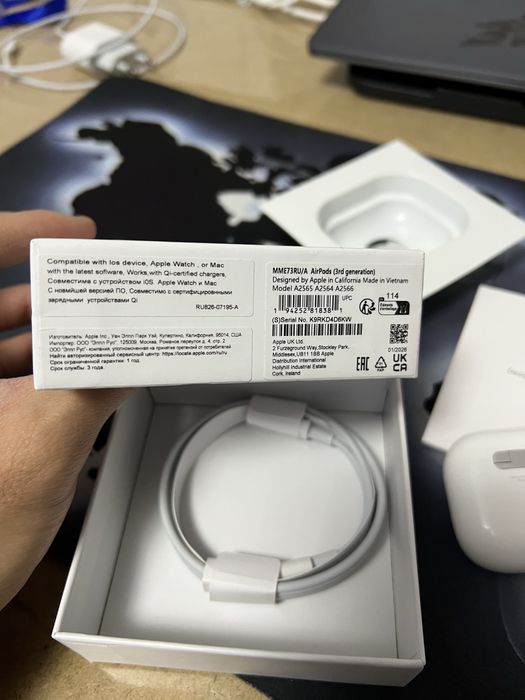 Срочно продам AirPods 3