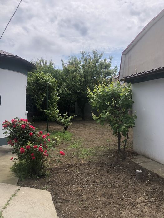 Casa 4 camere, teren 410 mp ( deschidere 15 m ) • Medeea