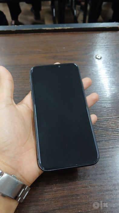 Iphone 11 sotiladi