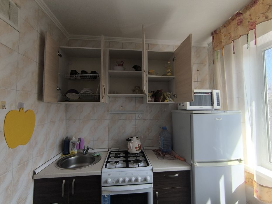 Сдам квартиру посуточно 1 к,8 мкр