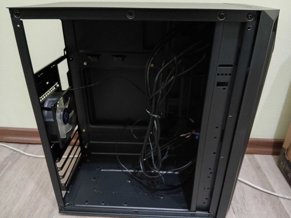 [Garantie] Carcasa AQIRYS Bellatrix Pro, Mini Tower, mATX, Black