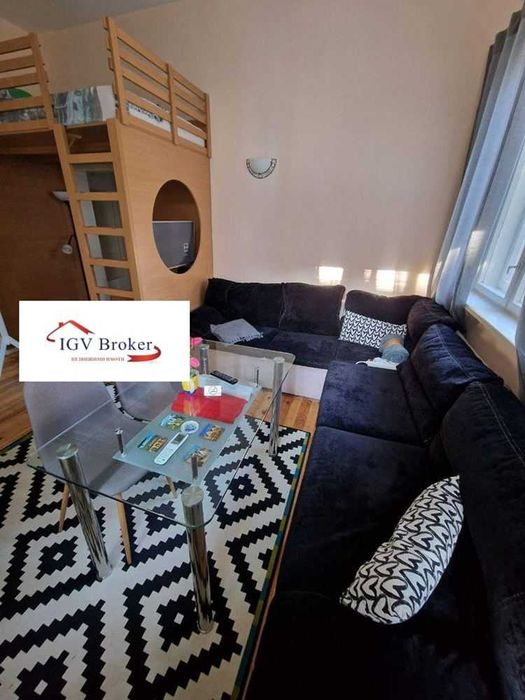 Дава се под наем Двустаен апартамент в София, Център - 65 кв.м за 687.99 € - Снимка #1