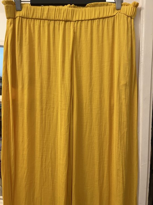 Pantaloni largi  Zara  superbi  mărimea  L /XL