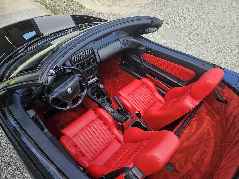 Vand Alfa Romeo Spider 916 2.0TwinSpark 150CP RETRO 1995