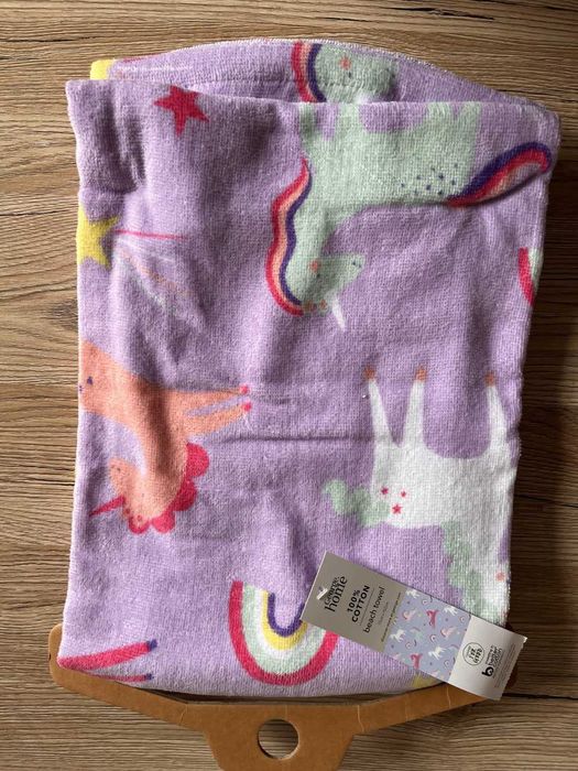 Полотенце с единорогами
