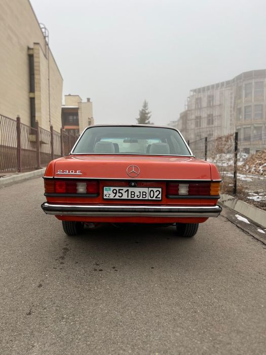 Mercedes Benz E230