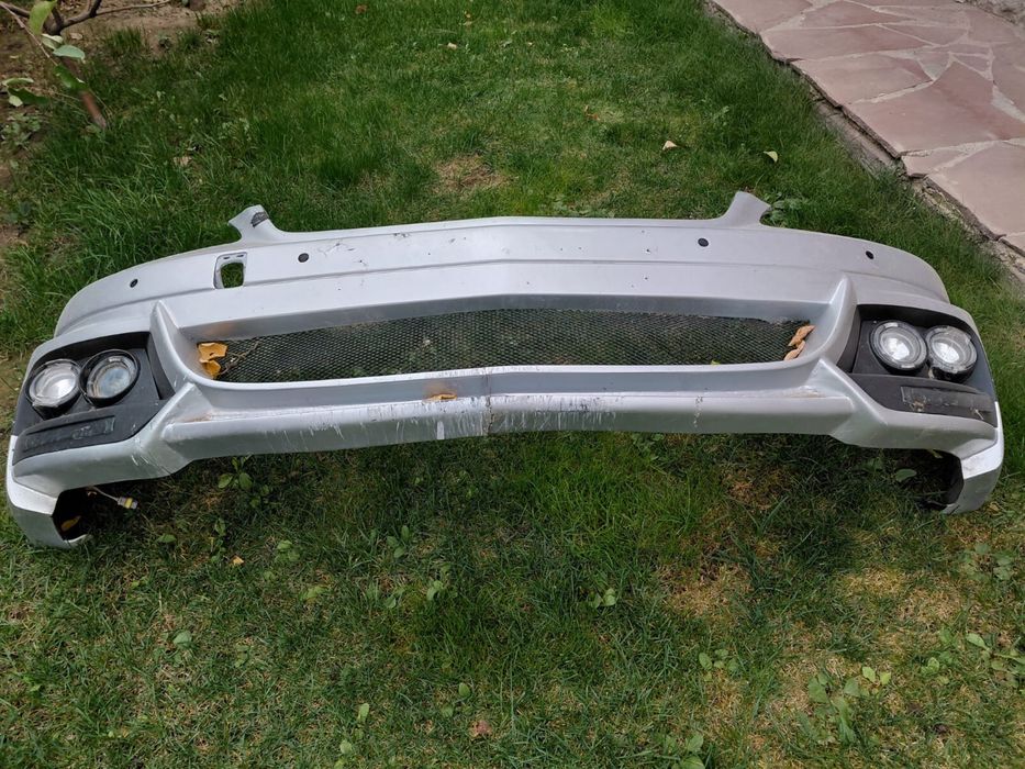 Продам бампер на Mercedes W221