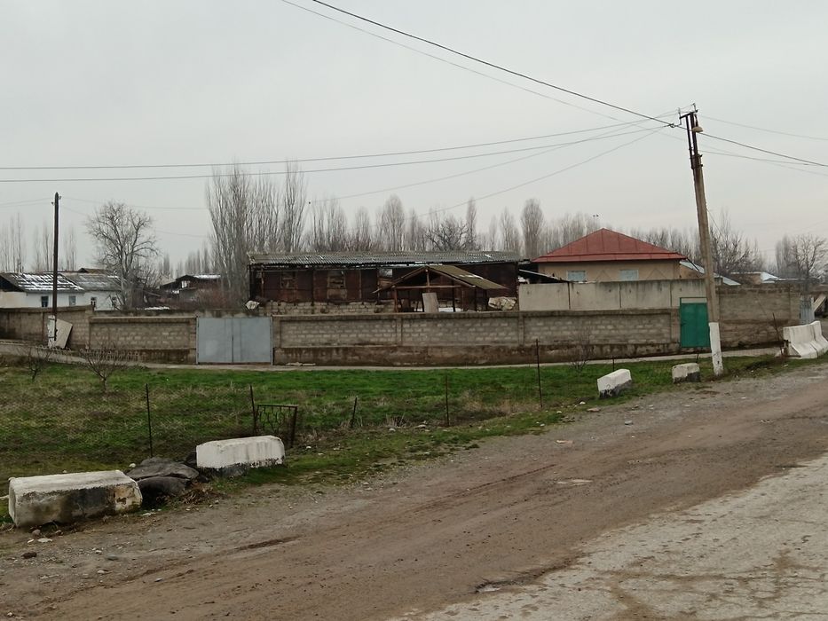 Ташкентское область юкори чирчикское районе Навоий махалля ближе город