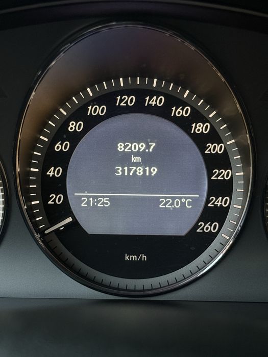 Vând Mercedes GLK  200 CDI