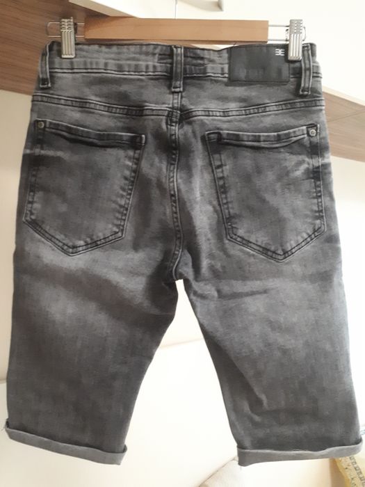 Дънкени къси гащи