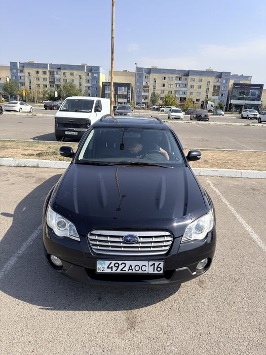 Продам решетку радиатора на Subaru Outback
