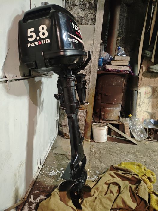 Продам лодочный мотор Парсун 5,8