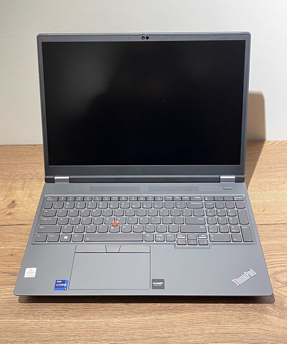 Lenovo ThinkPad P16 Gen2 OLED i9-13950HX 64GB Ram Nvidia RTX 4000 1TB