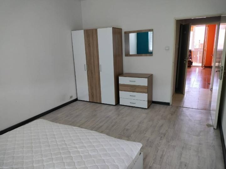 Дава се под наем Тристаен апартамент в Пловдив, Въстанически - 88 кв.м за 434 € - Снимка #1