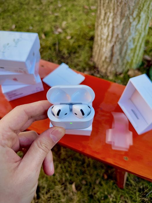 Airpods 4 Noi Sigilate