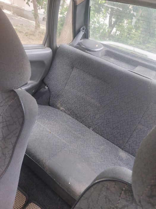 Ваз (Lada) 2115 (седан) 2004г