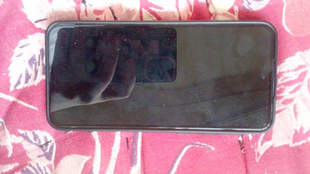 Samsung a55 G5 8/256 2 hafta ishlatilingan aybi yuq oladigon odam tel