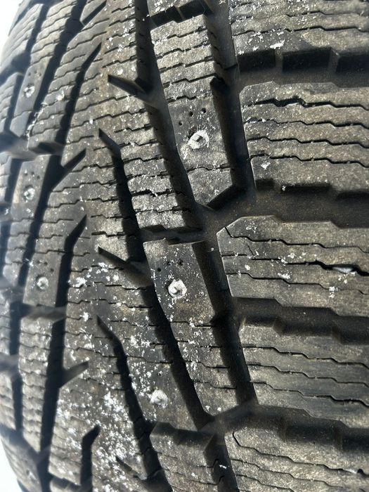 Продам зимнюю резину