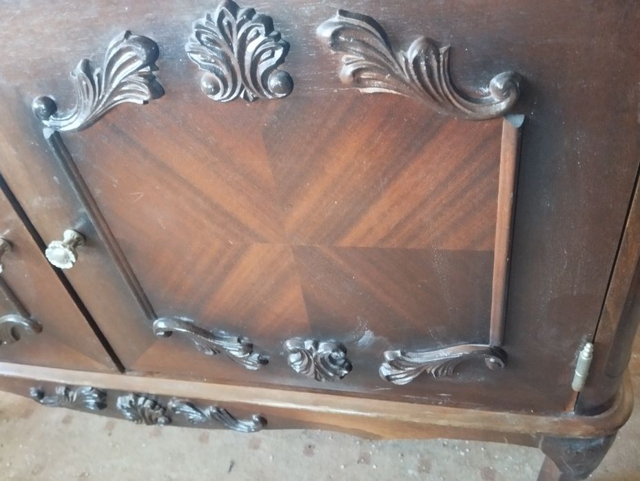 Тоалетка в бароков стил