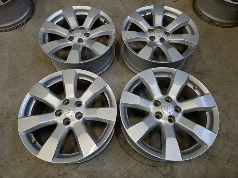 Jante Mitsubishi Outlander R18 originale stare foarte buna / Toyota