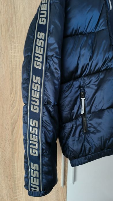 Яке Guess рсзмер XS