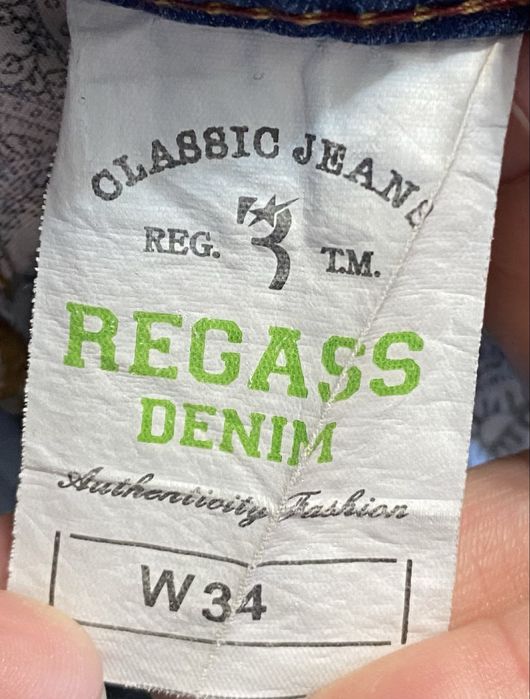 Продам джинсовые шорты