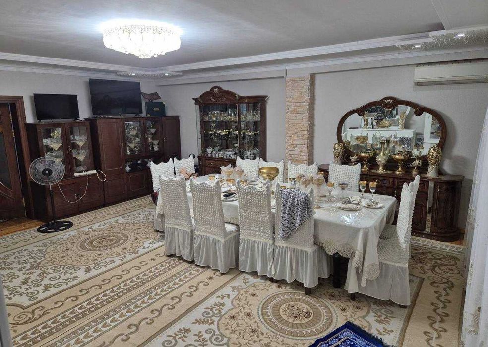 4-комн 140м², ул. Нукус (Госпитальный, посольство России / Макро)