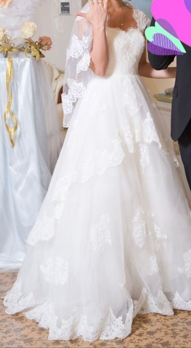 Свадебное платье, в подарок туфли