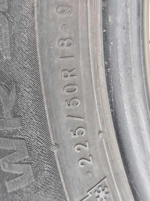 Anvelope iarnă uzate Nokian M+S 225*50R18