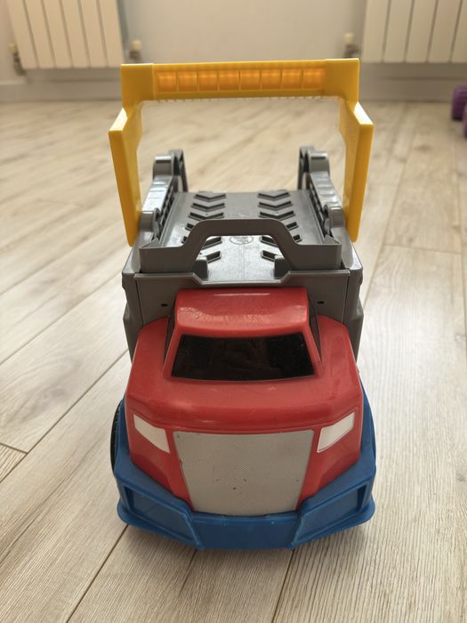 Игрушечный автовоз + 2 машинки