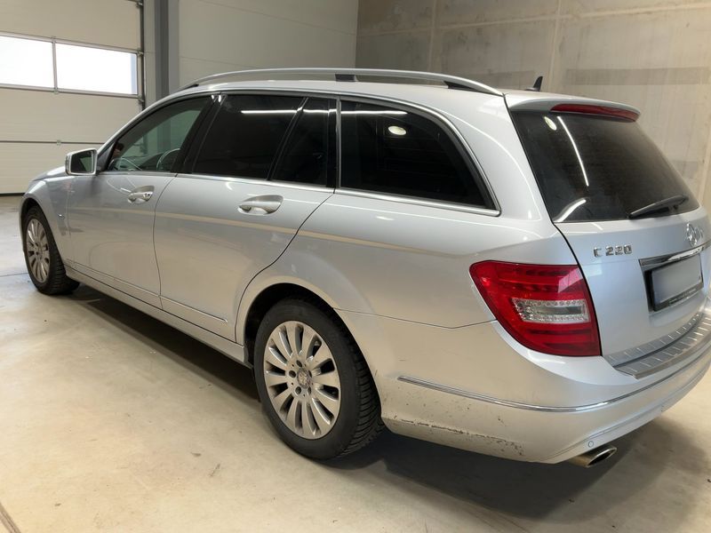 Mercedes-Benz C-Klasse C 220 CDI T BlueEfficiency Avantgarde 2011