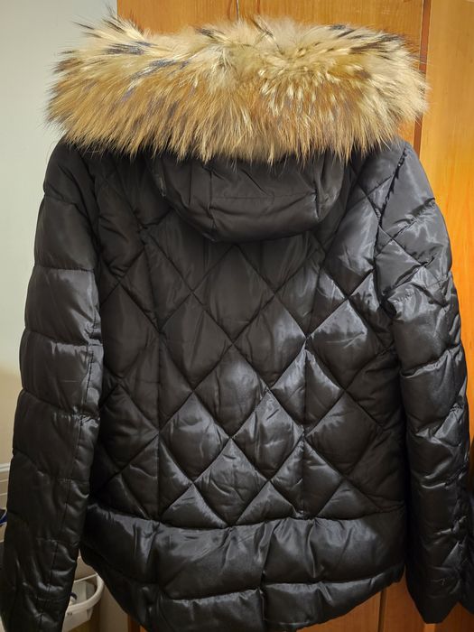 Яке с яка на качулката от лисица-естествен косъм