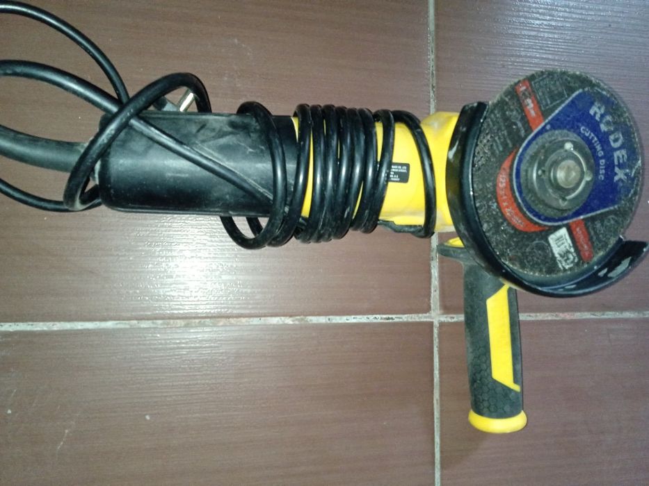 Электроинструменты Продам