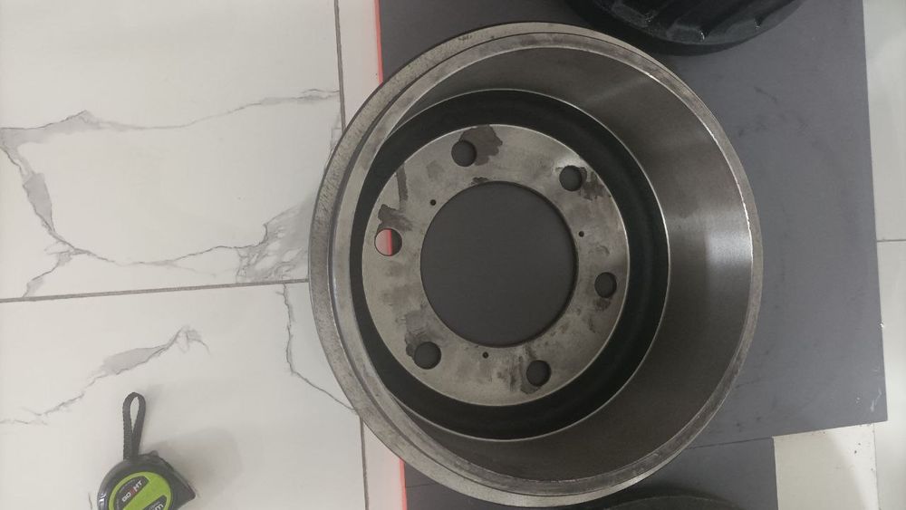 Барабан тормозной  ISUZU  NP 37 Автобус