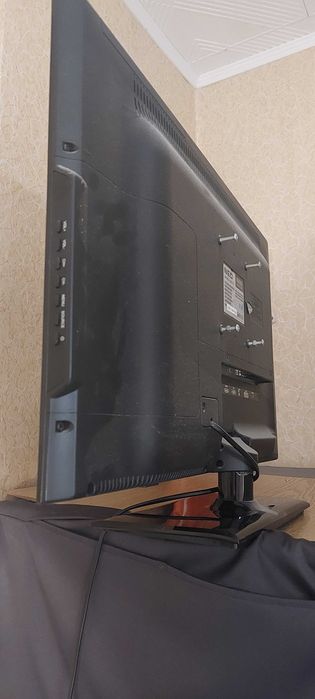 Телевизор NEO 24 инча