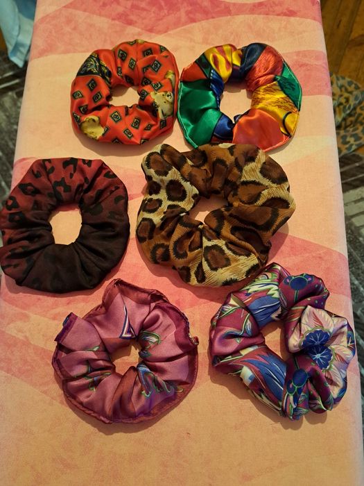 Уникални скрънч ластици