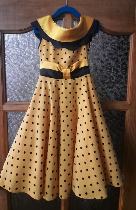 Продам платья для девочки