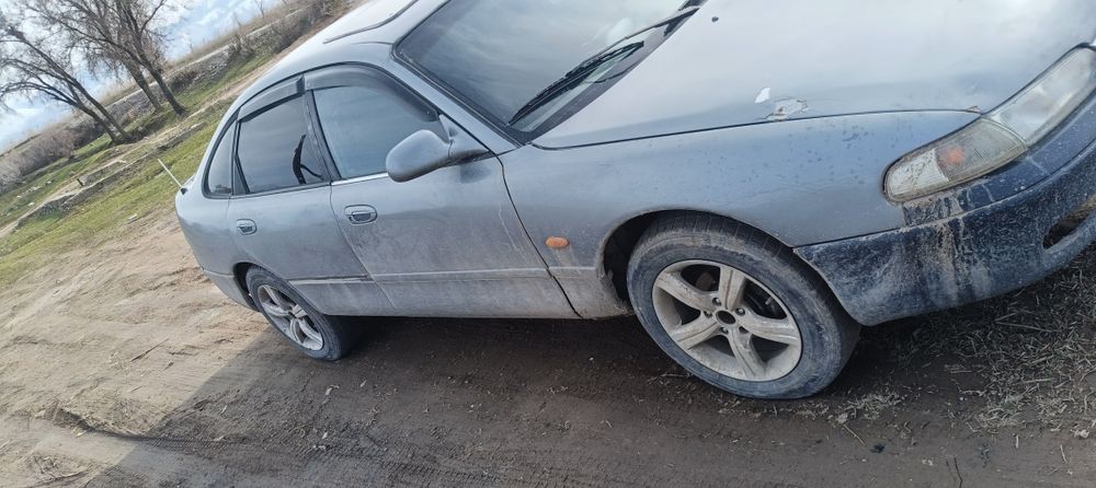 Мазда гронс 1992