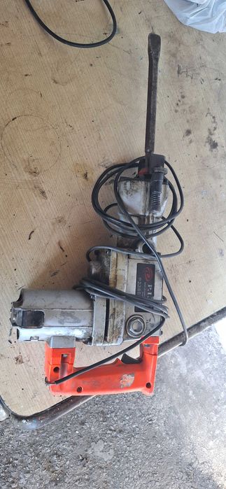 Продаю электро инструмент