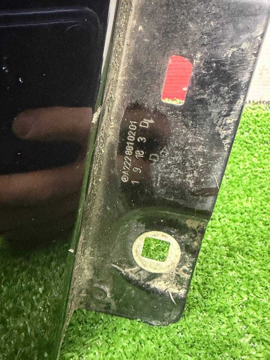 Aripa dreapta fata ( mic defect ) Mercedes Benz Clasa S Sedan (W222)