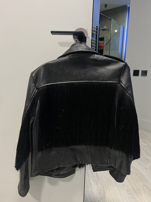 Продам кожанную куртку mango