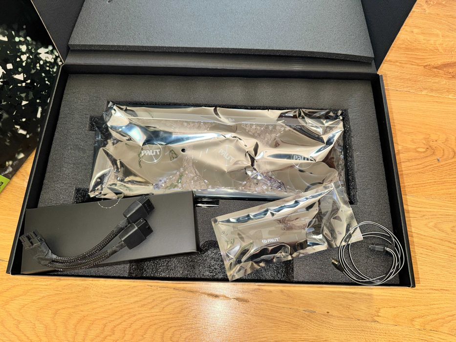 RTX 4070 Ti Palit Gamerock Premium